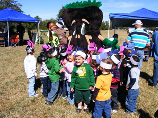 image of students with Sammy Soil